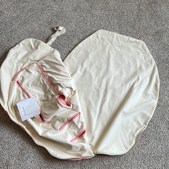 NWT JJ Cole Collections Lite Bundle Me Car seat Cover - Picture 7 of 10